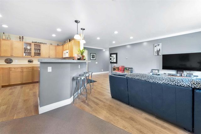 879 Flat River Court, Lowell, MI 49331