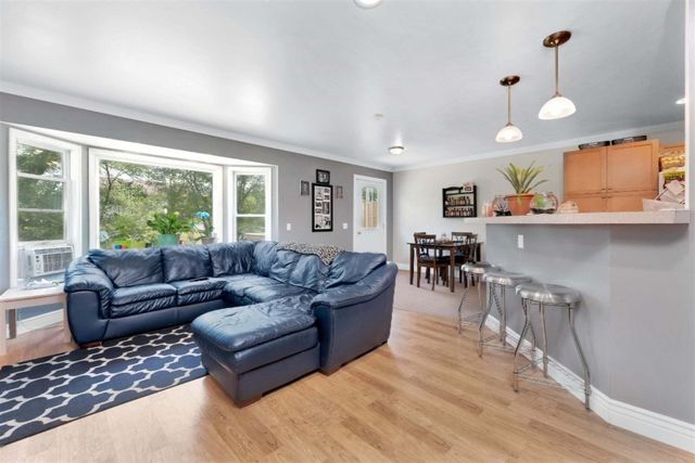 879 Flat River Court, Lowell, MI 49331