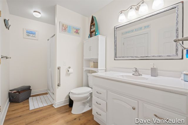 879 Flat River Court, Lowell, MI 49331