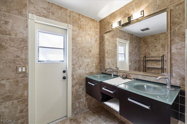 4321 SW 16th PL, Cape Coral, FL 33914