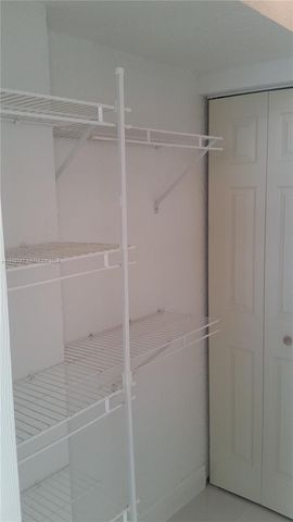 1251 NE 108th St 705, Miami, FL 33161