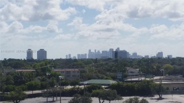 1251 NE 108th St 705, Miami, FL 33161