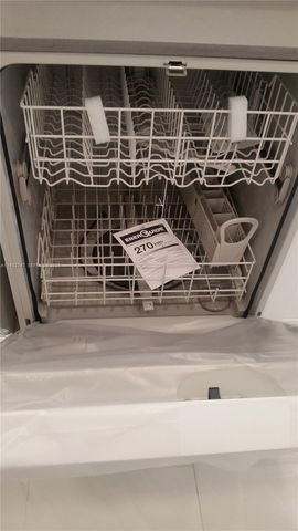 1251 NE 108th St 705, Miami, FL 33161