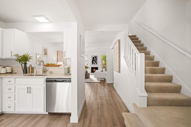 19224 Vineyard, Saratoga, CA 95070