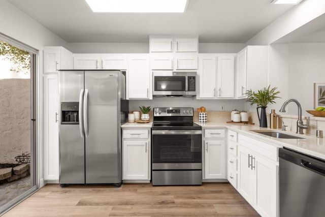 19224 Vineyard, Saratoga, CA 95070