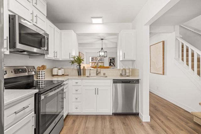 19224 Vineyard, Saratoga, CA 95070