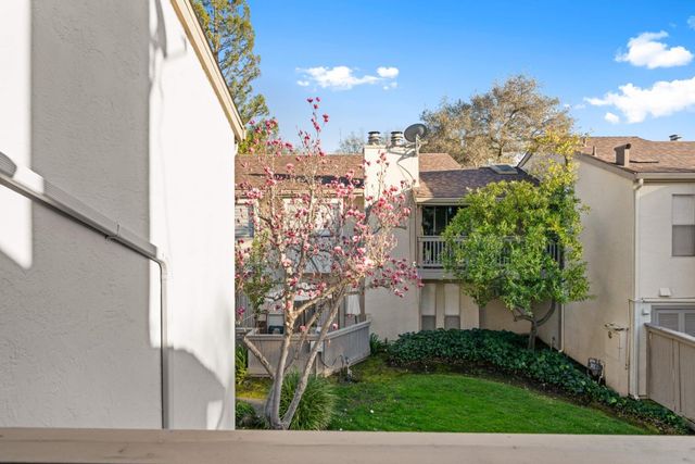 19224 Vineyard, Saratoga, CA 95070