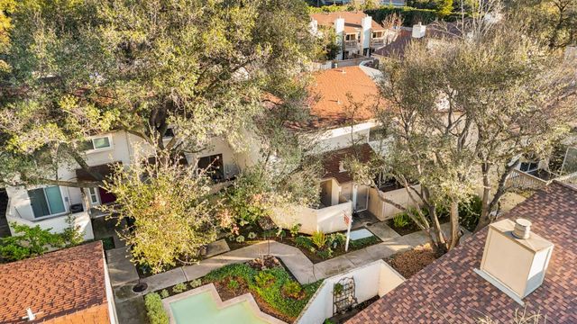 19224 Vineyard, Saratoga, CA 95070