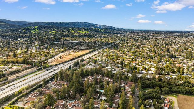 19224 Vineyard, Saratoga, CA 95070