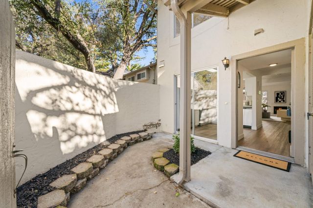 19224 Vineyard, Saratoga, CA 95070