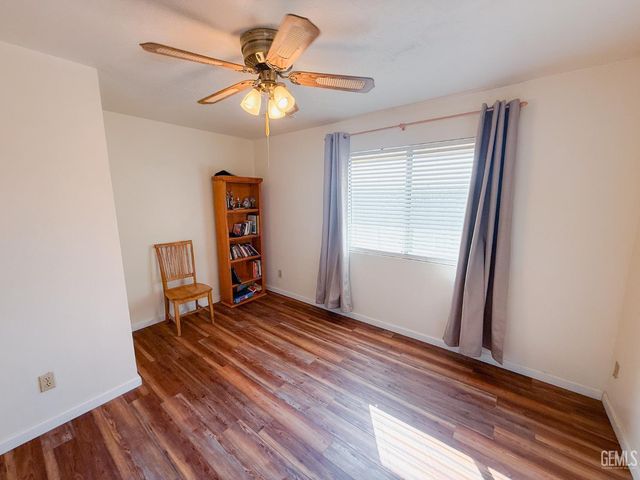 7452 Isaac Road, Taft, CA 93268