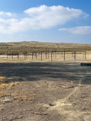 7452 Isaac Road, Taft, CA 93268