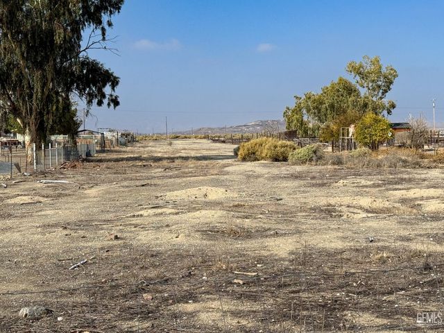 7452 Isaac Road, Taft, CA 93268