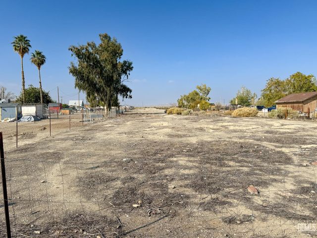 7452 Isaac Road, Taft, CA 93268