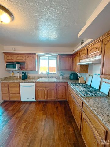 7452 Isaac Road, Taft, CA 93268