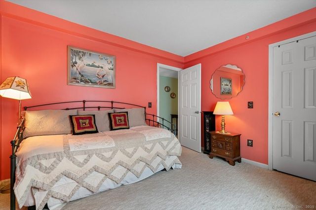 2 Mansfield Grove Road 262, East Haven, CT 06512