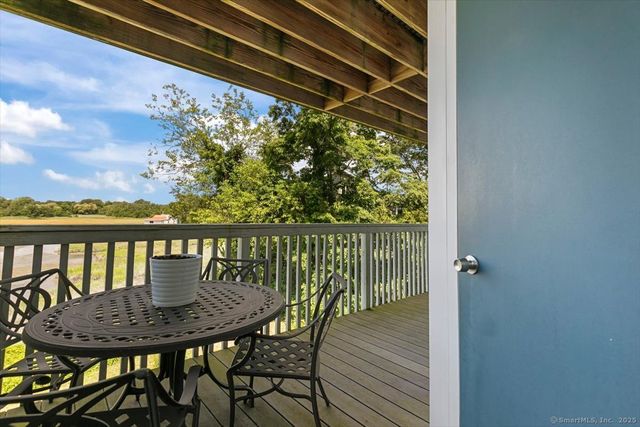 2 Mansfield Grove Road 262, East Haven, CT 06512