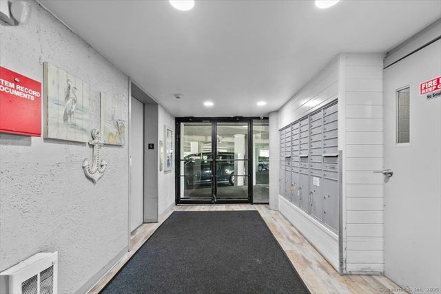 2 Mansfield Grove Road 262, East Haven, CT 06512