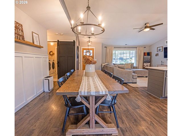 25217 TYRO Ave, Veneta, OR 97487