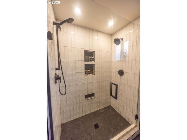 25217 TYRO Ave, Veneta, OR 97487