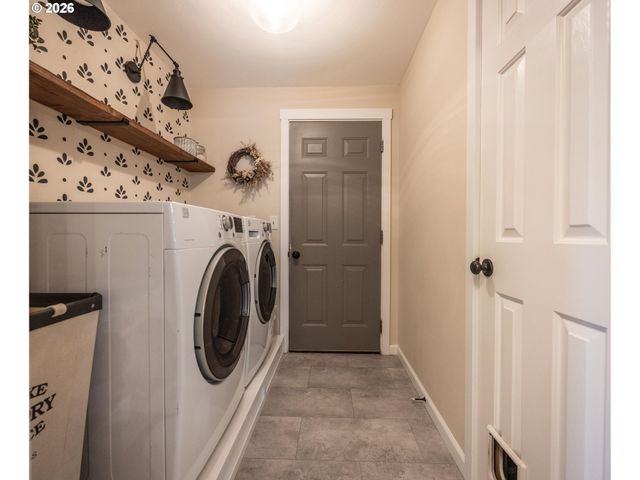 25217 TYRO Ave, Veneta, OR 97487
