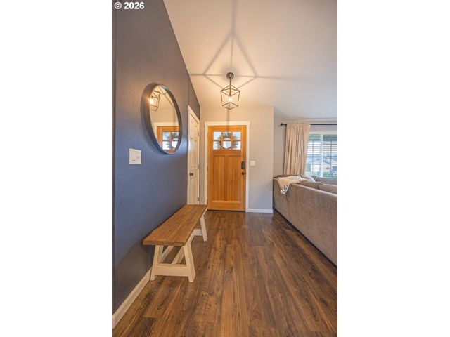 25217 TYRO Ave, Veneta, OR 97487