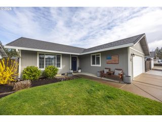 25217 TYRO Ave, Veneta, OR 97487