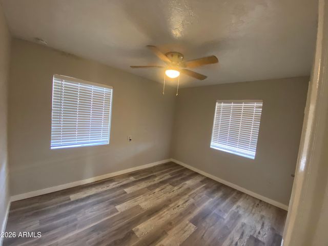 9208 N 10TH Street, Phoenix, AZ 85020