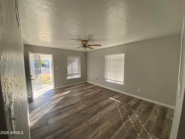 9208 N 10TH Street, Phoenix, AZ 85020
