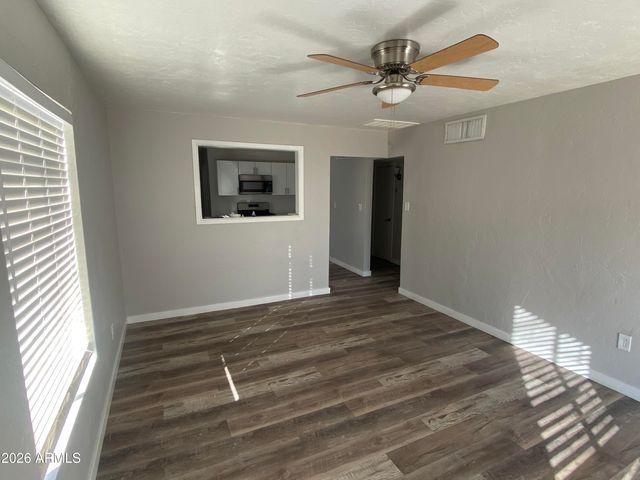 9208 N 10TH Street, Phoenix, AZ 85020