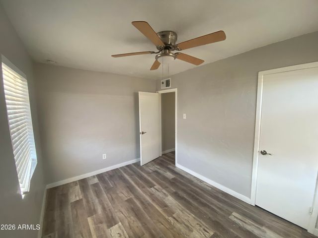 9208 N 10TH Street, Phoenix, AZ 85020