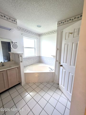 8630 CHARLESGATE Circle N, Jacksonville, FL 32244