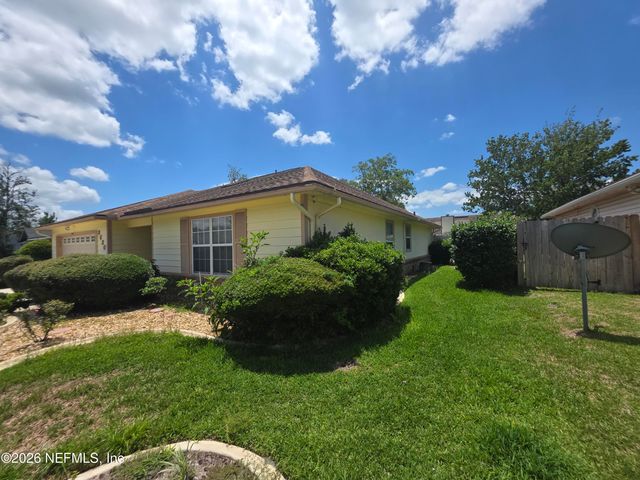 8630 CHARLESGATE Circle N, Jacksonville, FL 32244