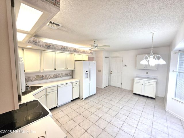 8630 CHARLESGATE Circle N, Jacksonville, FL 32244