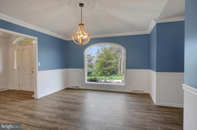 870 REMINGTON DR, Shippensburg, PA 17257