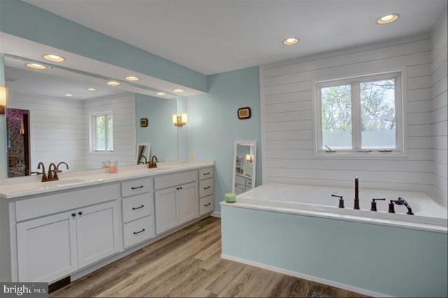870 REMINGTON DR, Shippensburg, PA 17257