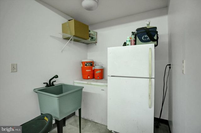 870 REMINGTON DR, Shippensburg, PA 17257