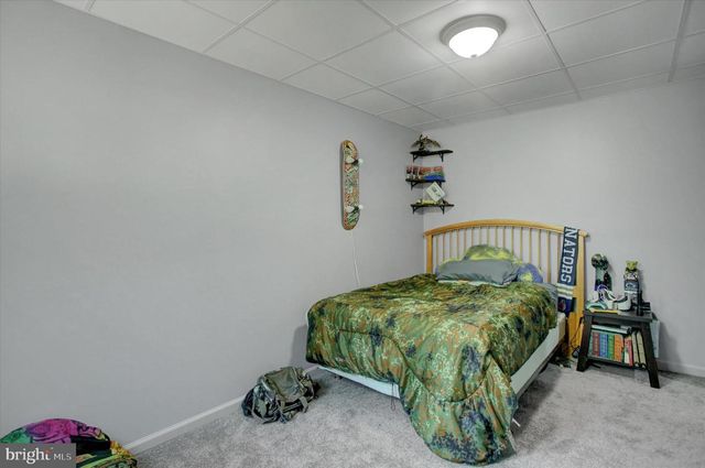 870 REMINGTON DR, Shippensburg, PA 17257