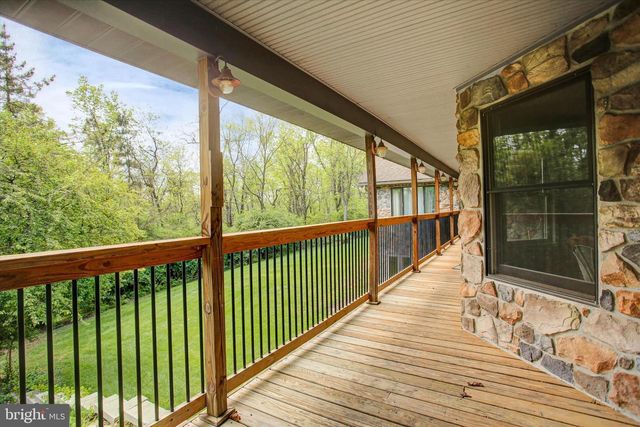 870 REMINGTON DR, Shippensburg, PA 17257
