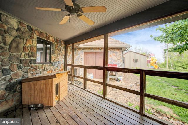 870 REMINGTON DR, Shippensburg, PA 17257