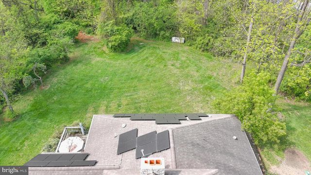 870 REMINGTON DR, Shippensburg, PA 17257