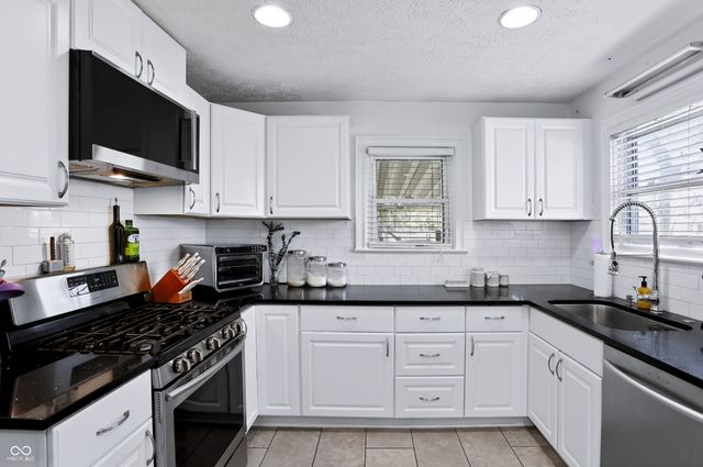 1702 N Campbell Avenue, Indianapolis, IN 46218