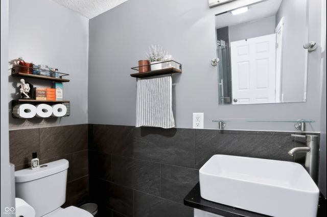 1702 N Campbell Avenue, Indianapolis, IN 46218