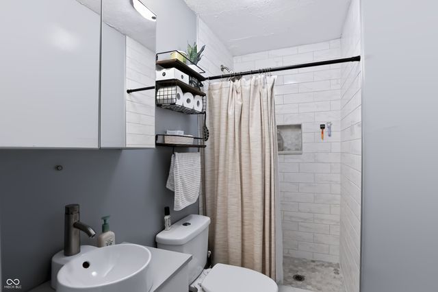 1702 N Campbell Avenue, Indianapolis, IN 46218