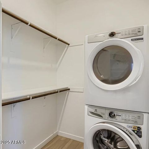 2701 E CLEO Drive, San Tan Valley, AZ 85143