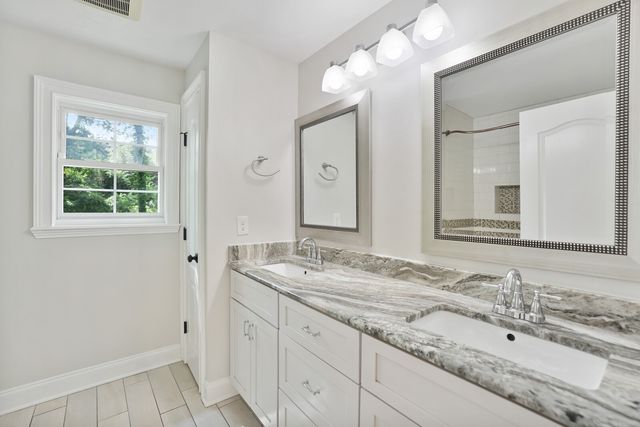 5909 Old Harding Pike, Nashville, TN 37205