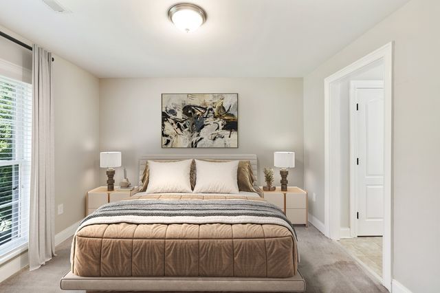 5909 Old Harding Pike, Nashville, TN 37205