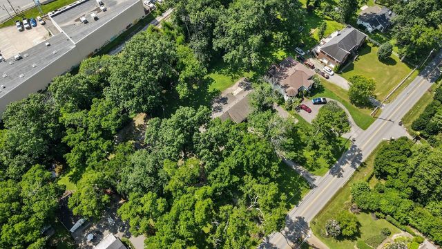 5909 Old Harding Pike, Nashville, TN 37205