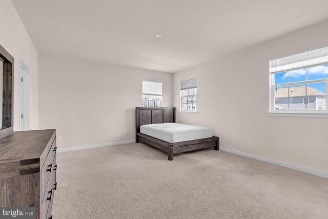 2053 WHITHORN HILL, Jeffersonton, VA 22724