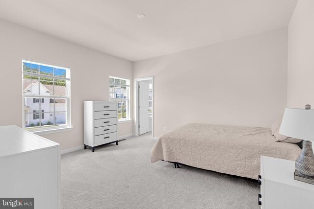 2053 WHITHORN HILL, Jeffersonton, VA 22724